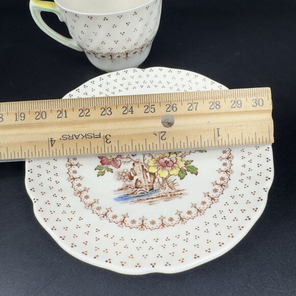 Vintage Royal Doulton Grantham Demitasse Teacup Saucer Set Porcelain England VTG - Picture 5 of 13